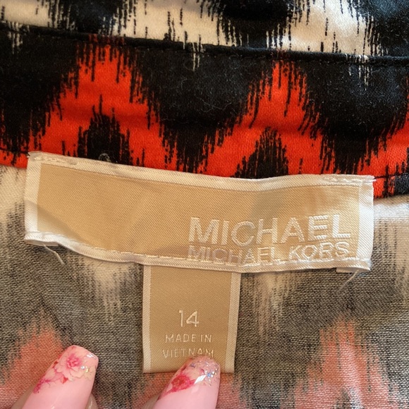 Michael Kors size 14 red black, white top,  dog tag zipper fully zips - Picture 6 of 11